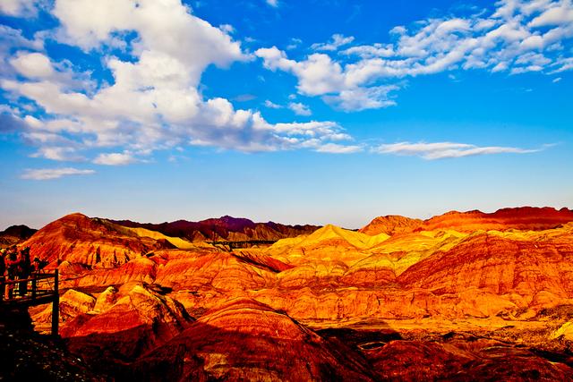 甘肃的温情日常,黄土里的故事